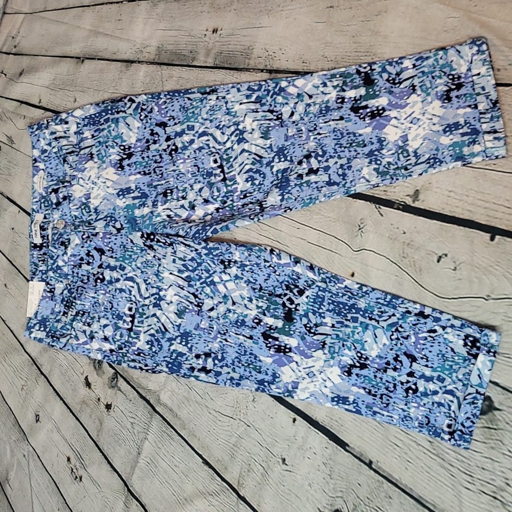 Nine West Chrystie Capris Size 8
